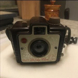 Brownie Holiday Flash Camera